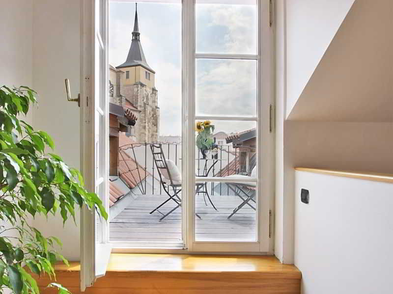 Chateau 9 By Adrez Apartment *